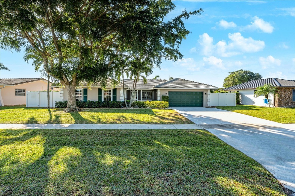 5717 Golfway Dr, Boca Raton, FL 33433 MLS F10426327