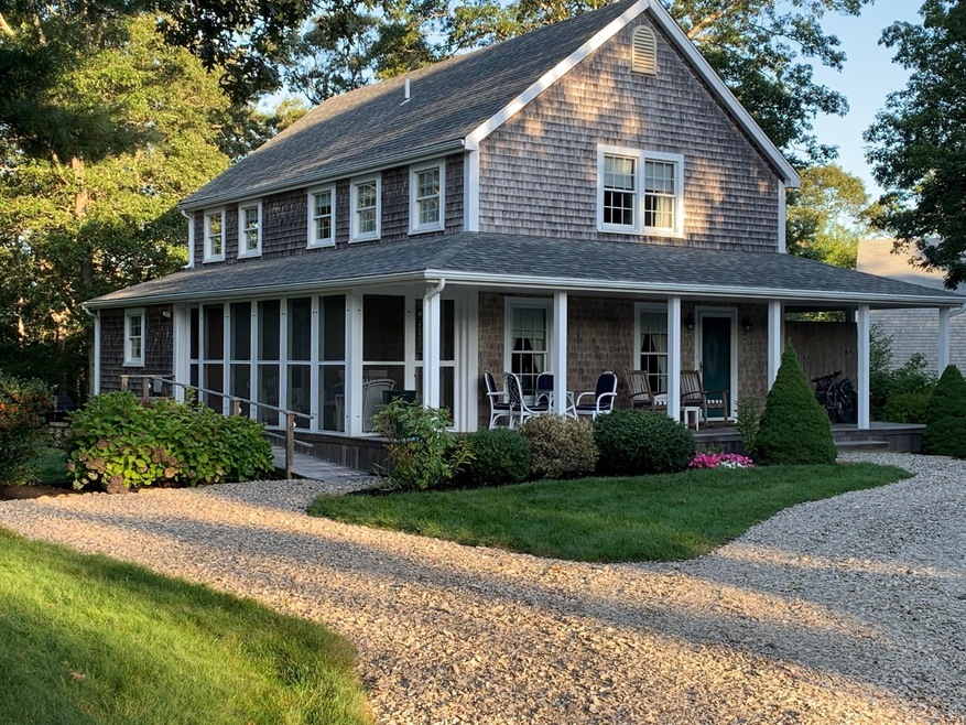 16 Clay Ave, Oak Bluffs, MA 02557 - photo 1
