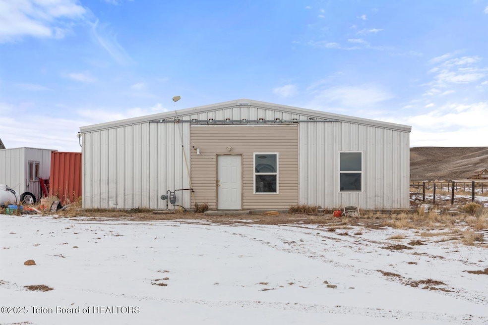 4 Gary Ln, Boulder, WY 82923 - photo 1