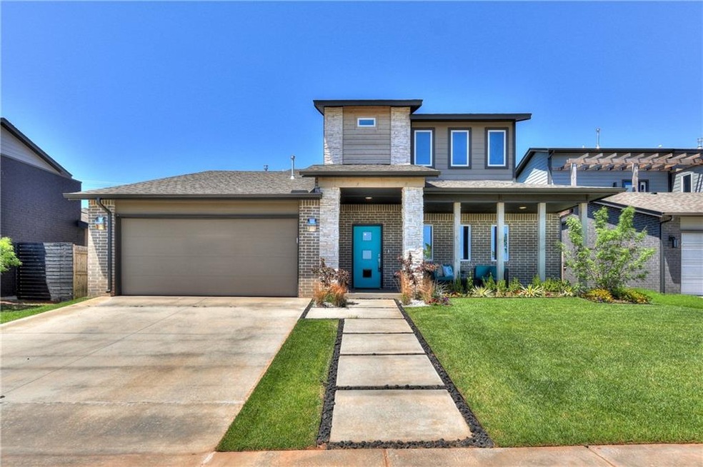 17333 Sparrowhawk Ln, Edmond, OK 73012 - photo 1