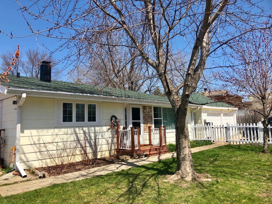 2130 Kingston Rd, Waukegan, IL 60087 - photo 1