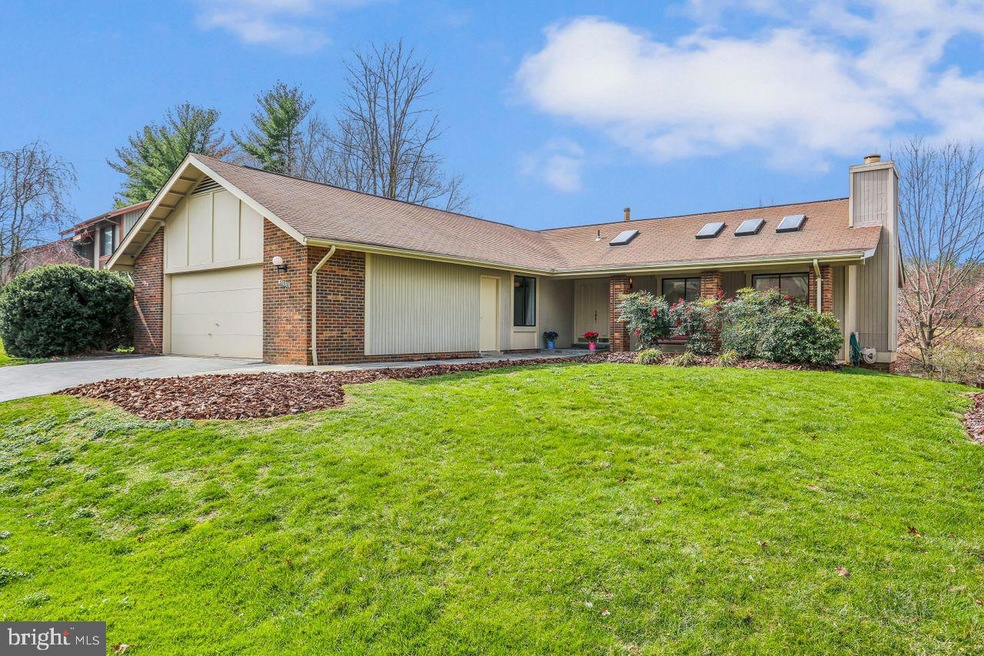 20320 Aspenwood Ln, Montgomery Village, MD 20886 - photo 1