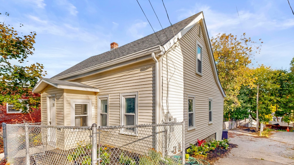 15 High St, Biddeford, ME 04005 - photo 1