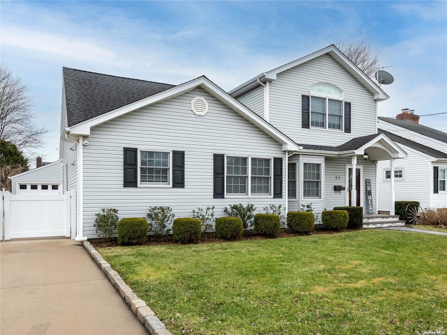 23 E Jefferson Ave, Mineola, NY 11501 - photo 1