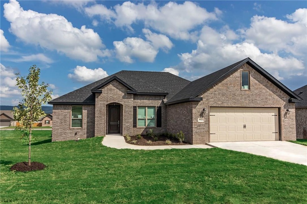 510 Captain Stockton St, Prairie Grove, AR 72753 - photo 1