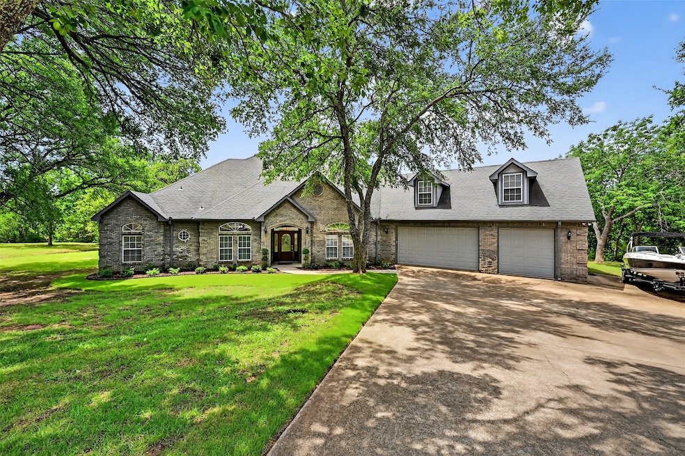 688 Lazy Acres Cir, Pottsboro, TX 75076 - photo 1