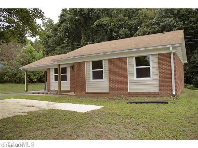 325 Northfield Dr, King, NC 27021 - photo 1