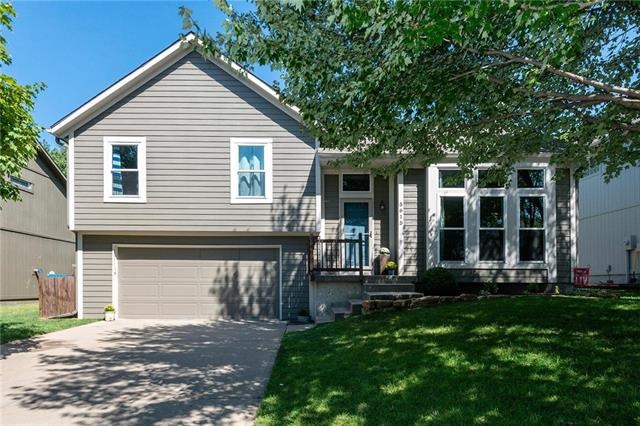 5615 Brownridge Dr, Shawnee, KS 66218 - photo 1