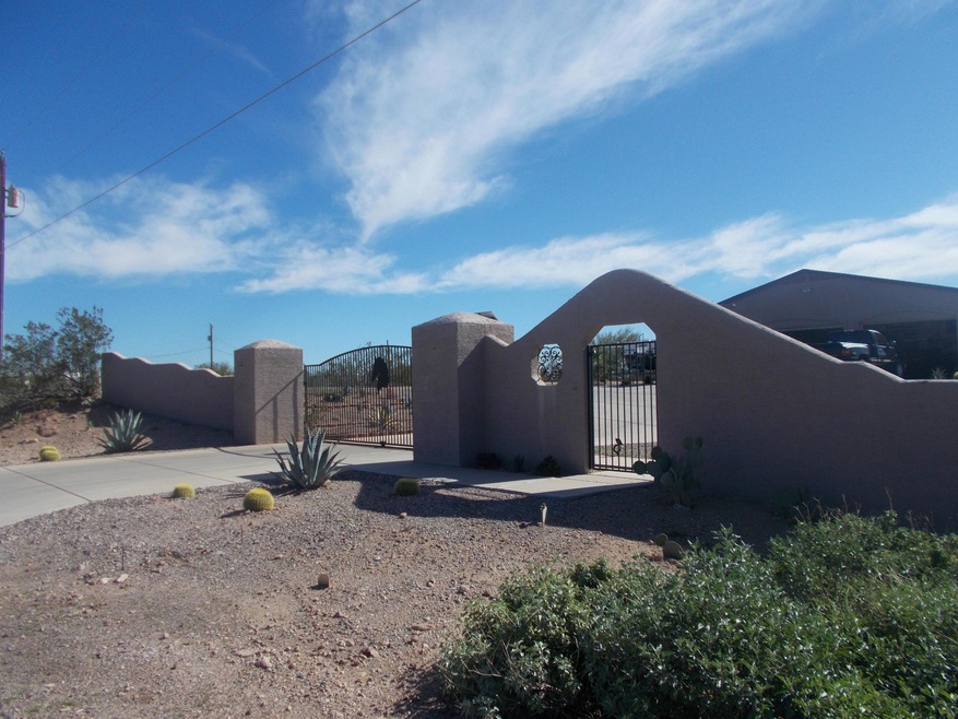 FRont Side Gate