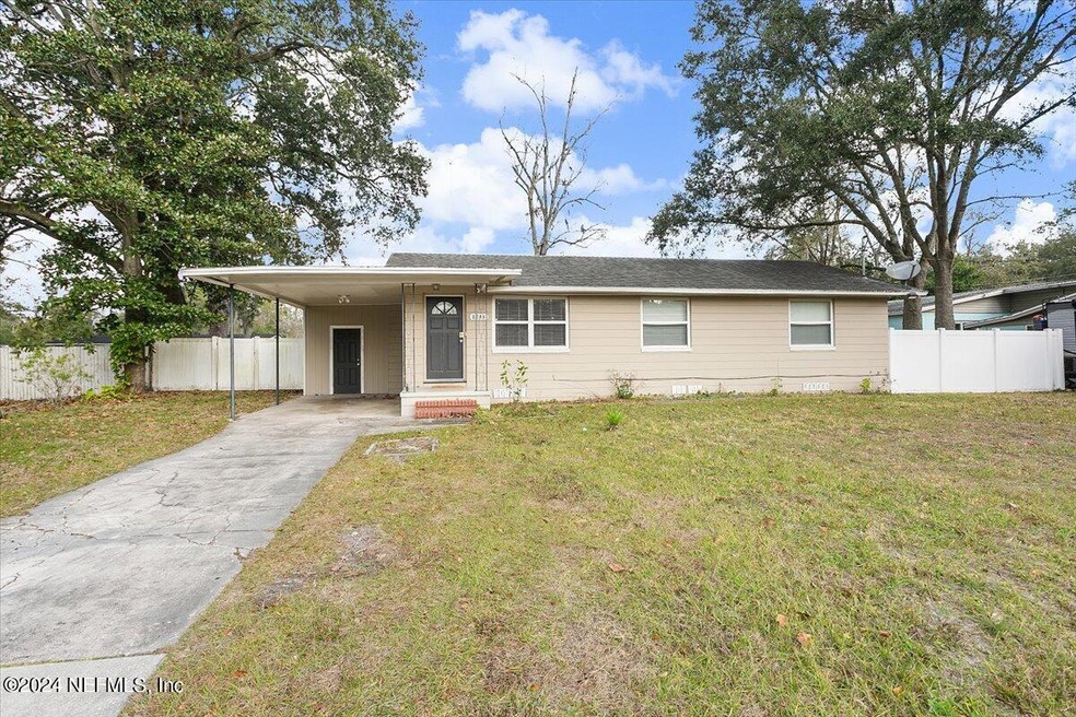 8233 Circle St S, Jacksonville, FL 32216 - photo 1