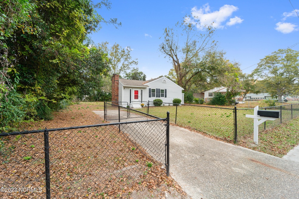 1201 River St, Jacksonville, NC 28540 - photo 1