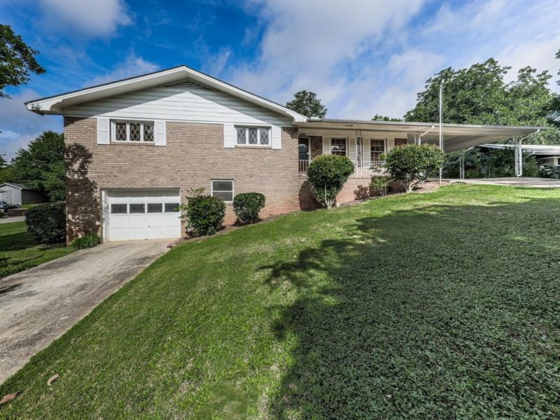 1 car Garage in basement / crawl