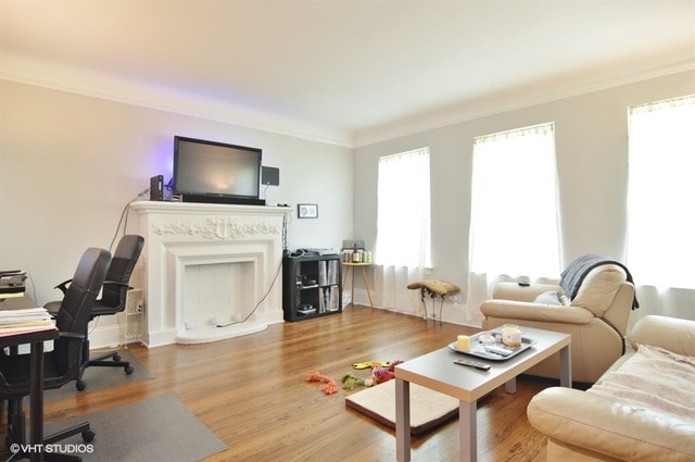 6147 N Richmond St, Chicago, IL 60659 - photo 1