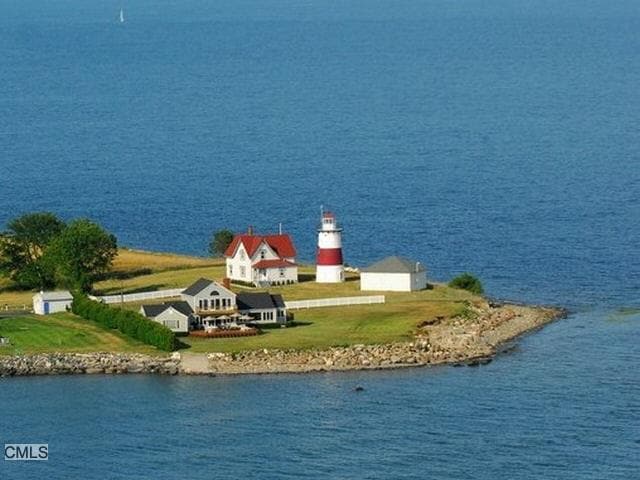 1255 Prospect Dr, Stratford, CT 06615 - photo 1