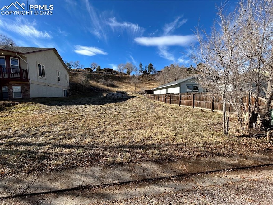 890 Columbine Ave, Colorado Springs, CO 80904 - photo 1