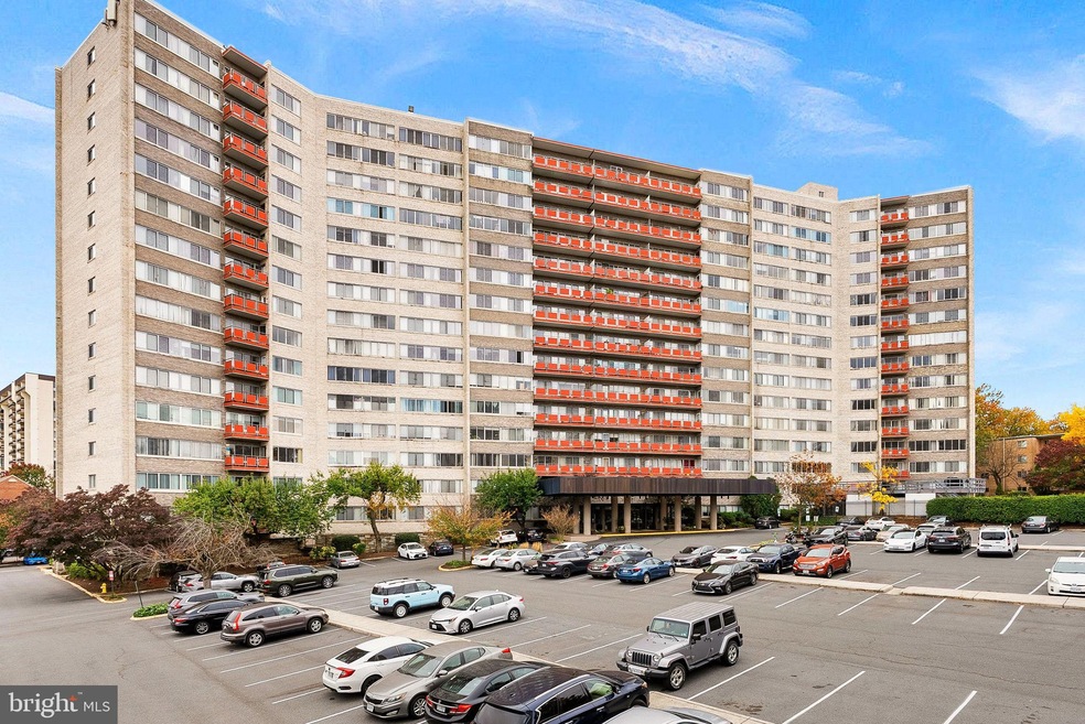 The Pavilion on the Park unit 107, Alexandria, VA 22304 - photo 1