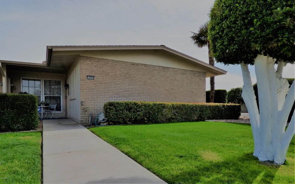 17669 N Del Webb Blvd, Sun City, AZ 85373 - photo 1