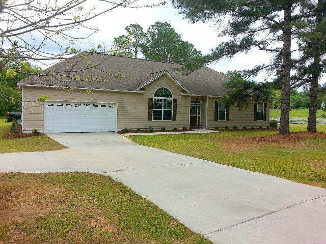 1038 Cherokee Hills Rd, Douglas, GA 31533 - photo 1