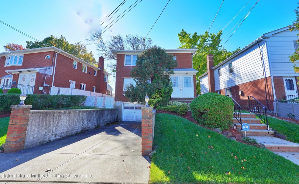 128 Thomas St