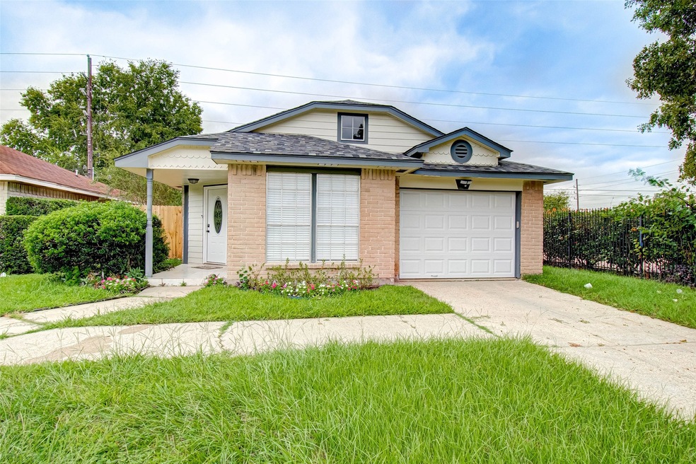 7425 Greenyard Dr, Houston, TX 77086 - photo 1