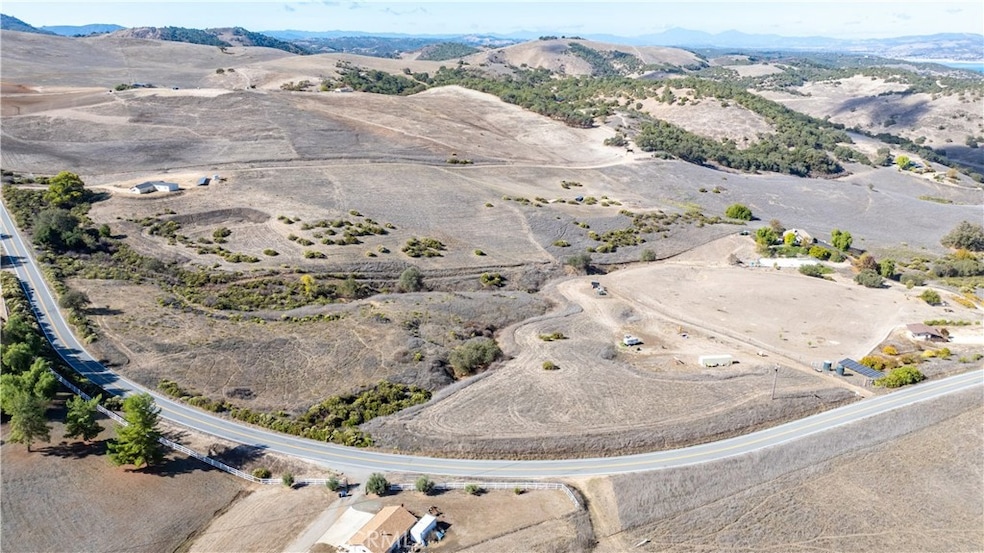 4575 Interlake Rd, Bradley, CA 93426 - photo 1