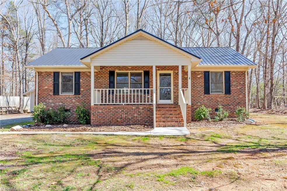 1799 Woodglo Dr, Asheboro, NC 27205 - photo 1