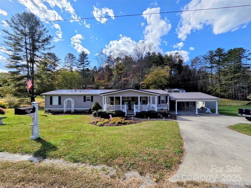 422 Battle Creek Rd, Horse Shoe, NC 28742 - photo 1