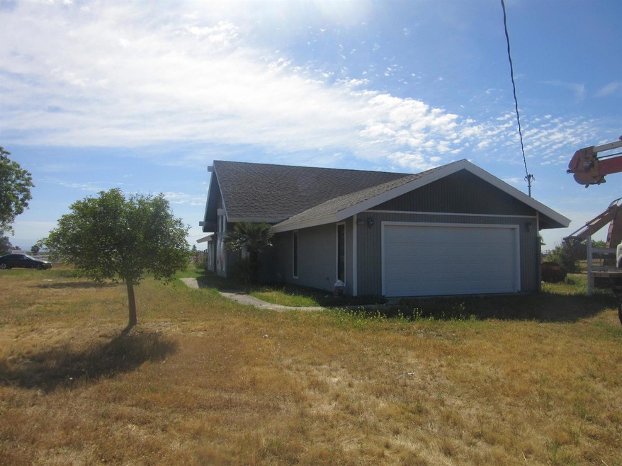 31028 Sunnyside Ave, Madera, CA 93638 - photo 1