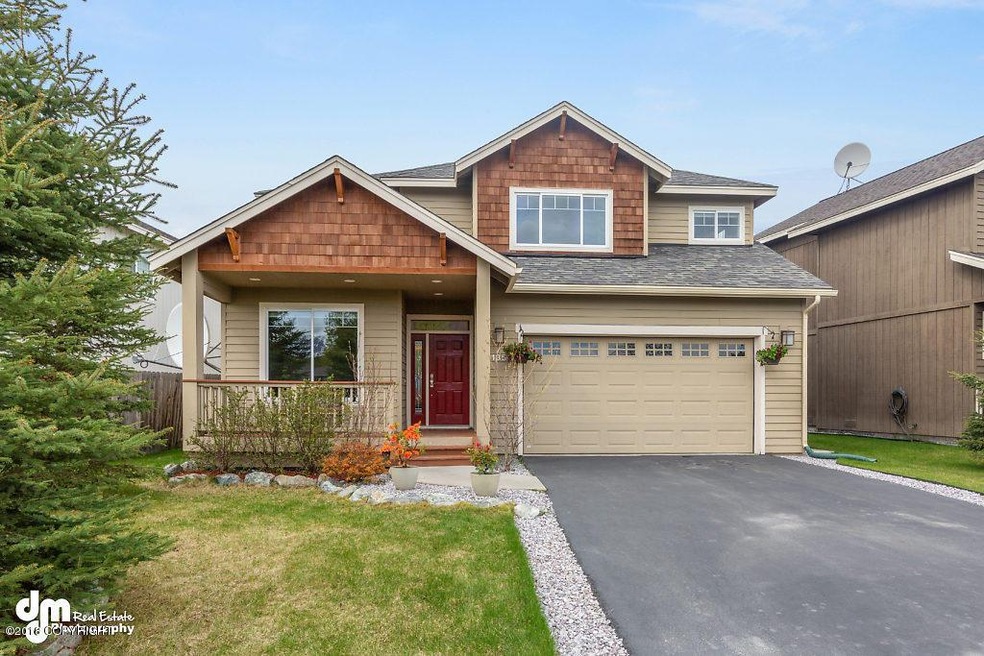 Exterior Front_Kristian 72-SMALL