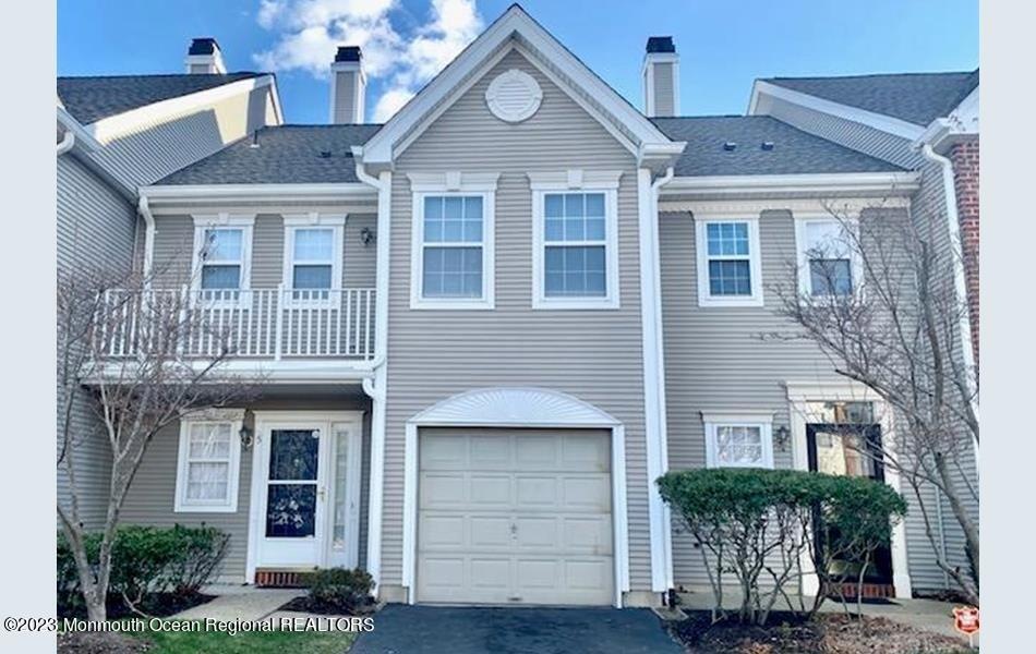 5 Beacon Ct, Holmdel, NJ 07733 - photo 1