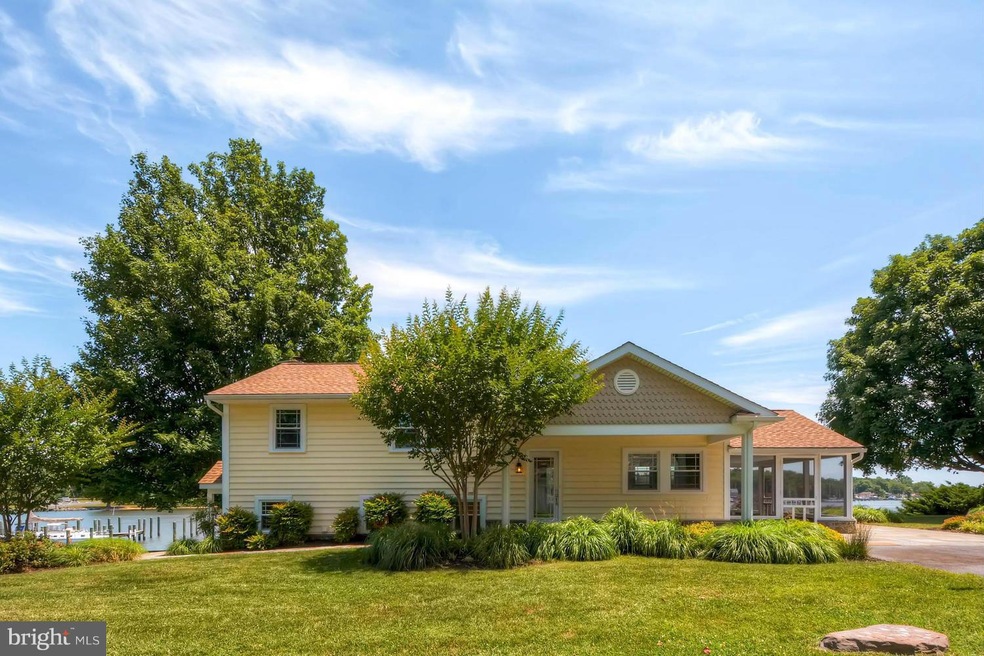 184 E Kingston Park Ln, Middle River, MD 21220 - photo 1