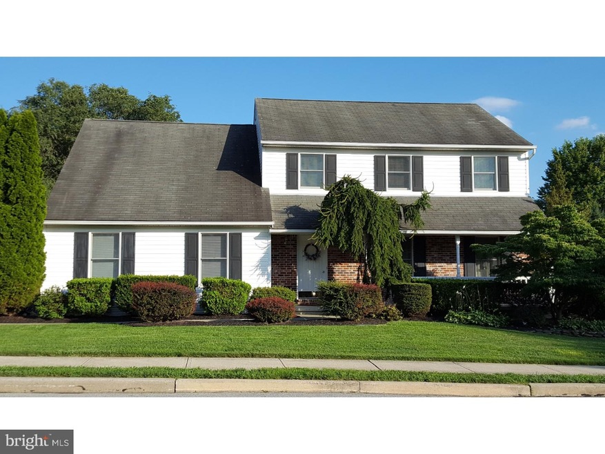 4570 Pharaoh St, Whitehall, PA 18052 - photo 1