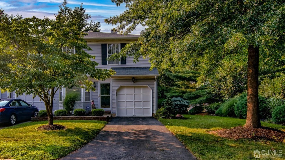 24 Birchwood Ct, Middlesex, NJ 08846 - photo 1