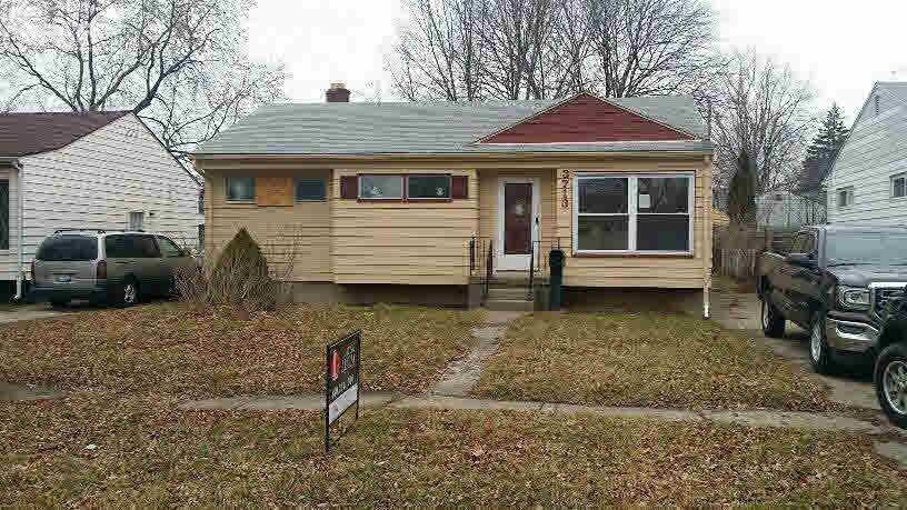3713 Whittier Ave, Flint, MI 48506 - photo 1