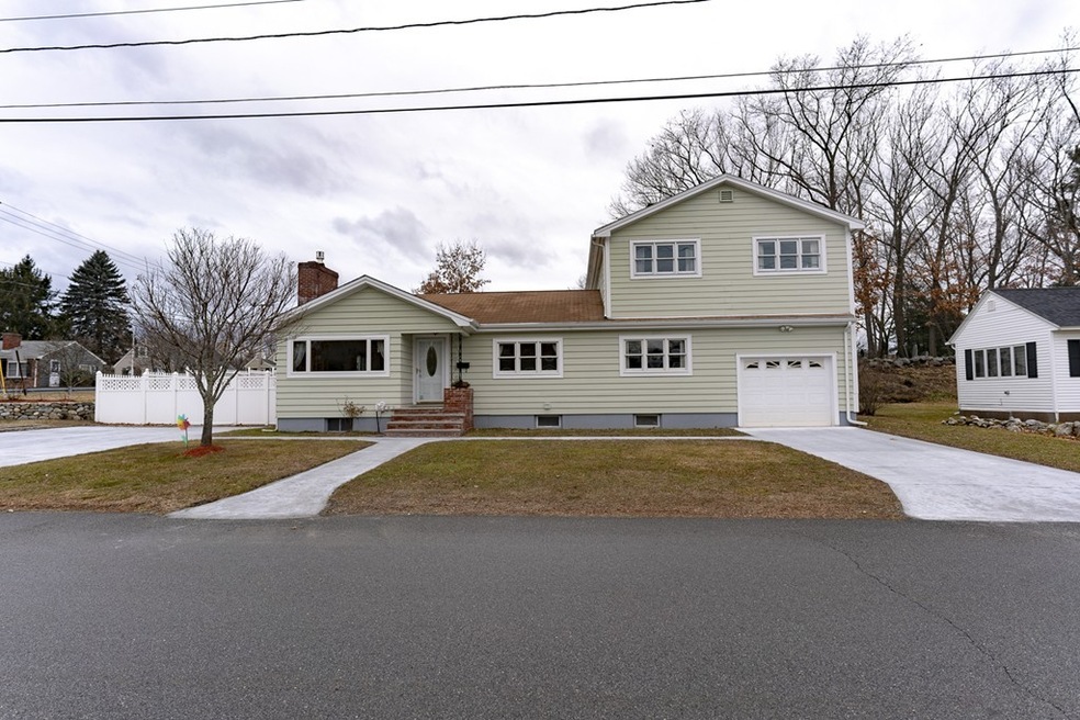 71 Windward Rd, Lowell, MA 01852 - photo 1