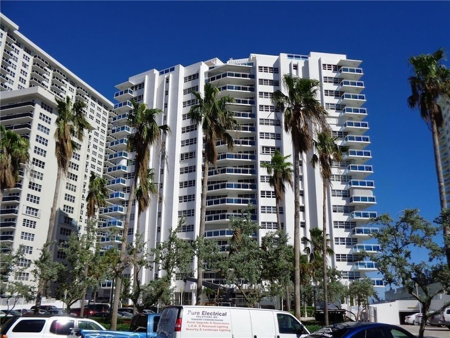 Commodore Condominium unit 211, Fort Lauderdale, FL 33308 - photo 1