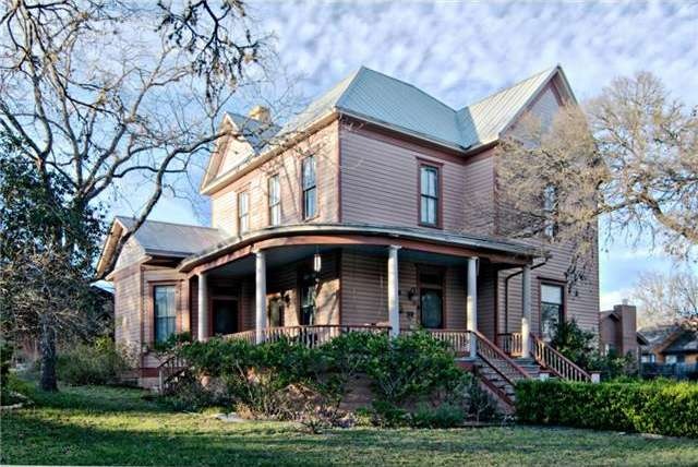 546 Lindsey St, San Marcos, TX 78666 - photo 1