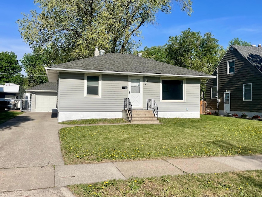 1630 7th St N, Fargo, ND 58102 - photo 1