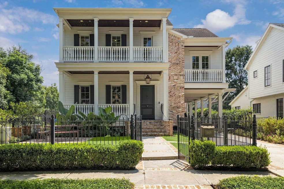 For Sale $1,695,000 • Co-Listing Agent