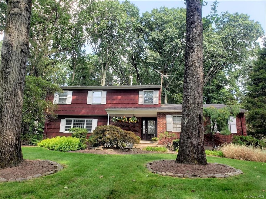 6 Eagle St, Spring Valley, NY 10977 - photo 1