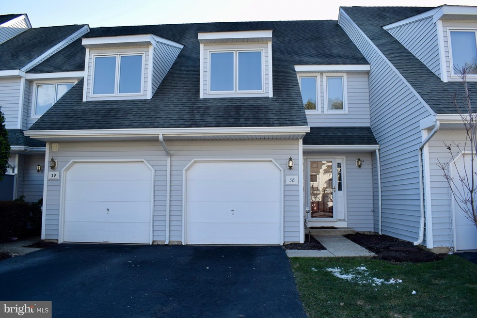 38 E Jonathan Ct, Kennett Square, PA 19348 - photo 1