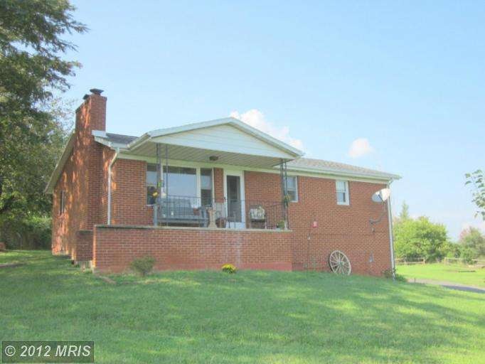 313 Hinton Rd, Luray, VA 22835 - photo 1
