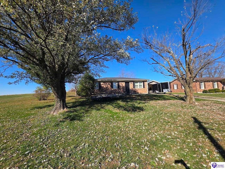 135 Lee Ave, Lebanon, KY 40033 - photo 1