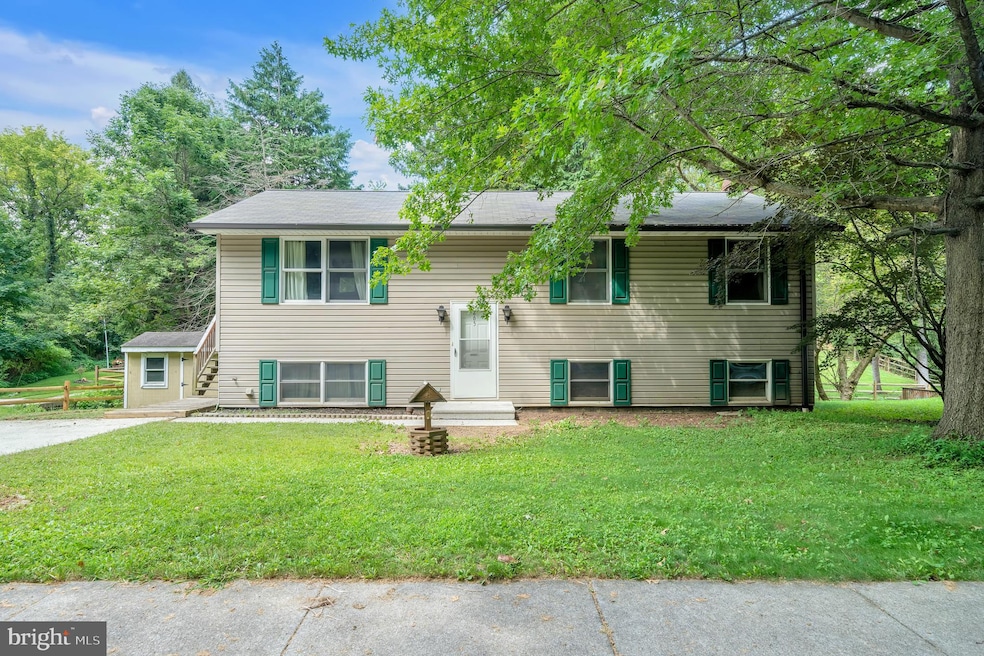 265 Deer Rd, Hanover, PA 17331 - photo 1