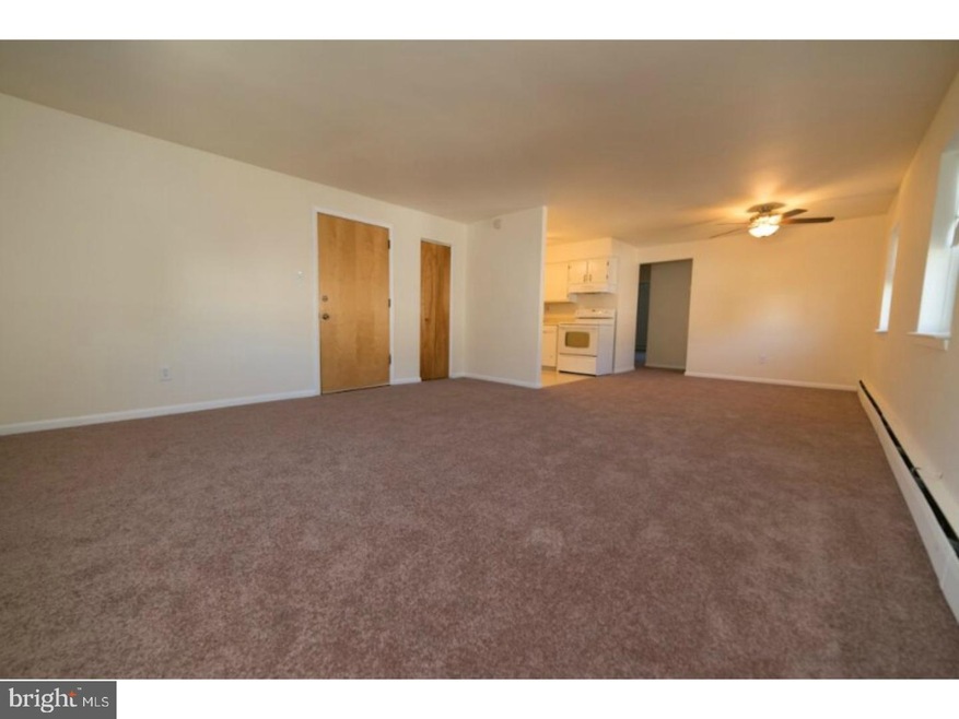 354 S Swarthmore Ave unit D4, Swarthmore, PA 19081 - photo 1