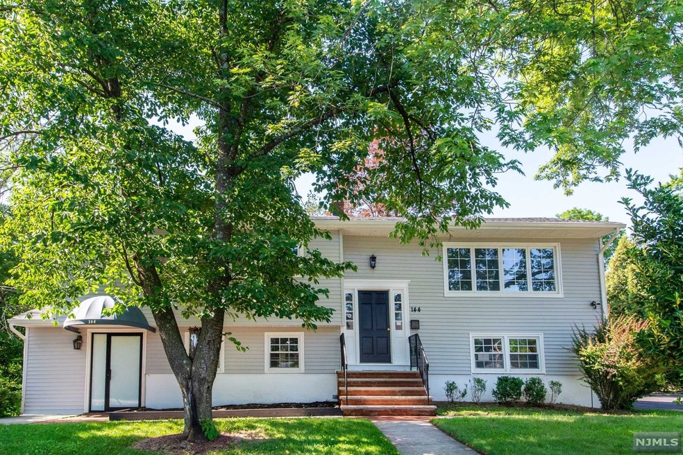 144 E Mount Pleasant Ave, Livingston, NJ 07039 - photo 1