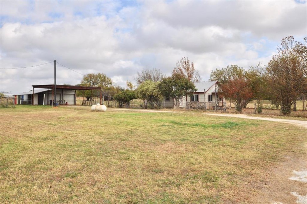 4345 Tin Top Rd, Weatherford, TX 76087 - photo 1
