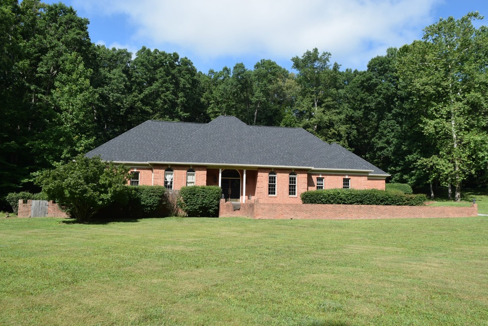 70 Big Falls Cir, Manchester, TN 37355 - photo 1