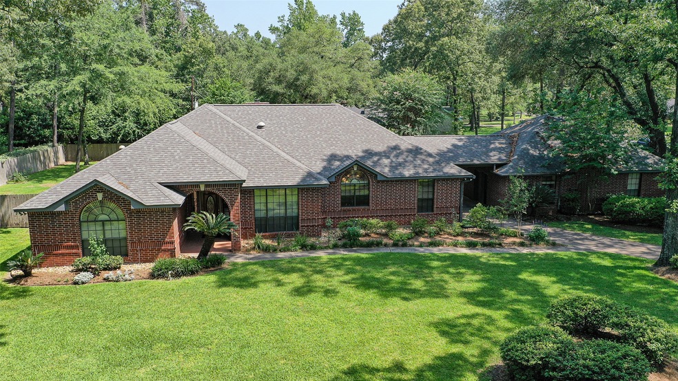 18702 Quail Ln, Tomball, TX 77377 - photo 1