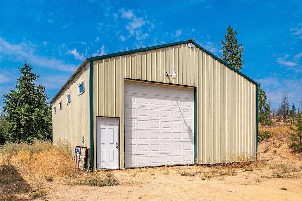 5135 Rail Canyon Rd, Springdale, WA 99173 - photo 1